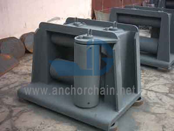 غلتک افقی JIS F-2026 Fairlead Type BR